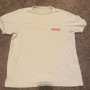 Vineyard vines M white tee shirt